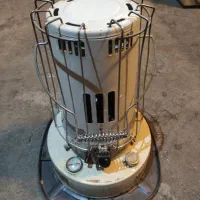 ۴ عددچراغ نفتی قدیمی نو آکبند|کلکسیون اشیاء عتیقه|شهرکرد, |دیوار