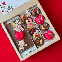 کادویی|خوردنی و آشامیدنی|شاهین دژ, |دیوار