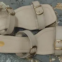 صندل یراق دارتلقی سایز40نو قیمت400هزار تومان