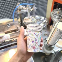 تولید کننده انواع لیوان کاغذی