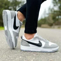 حراج کتونی سایز۳۷ و ۴۱ قیمت ۵۵۰ تومان به مدت ۲ روز