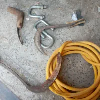 پیچ و مهره و شیلنگ سم پاش و ...
