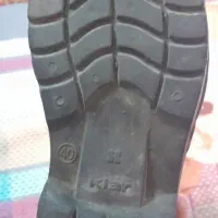 پوتین|کیف، کفش، کمربند|نیشابور, فرح بخش|دیوار