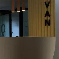 دعوت به همکاری در سالن زیبایی لاون