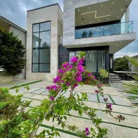 ویلا-دوبلکس-با-معماری-خاص-مدرن-و-استخر-چهارفصل