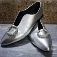 کفش کاملا نو