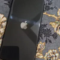 اپل iPhone SE (2022) با حافظهٔ ۶۴ گیگابایت