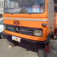 خاور ۶۰۸ مدل ۶۴ اطاق بی رنگ بجز جلو شبکیه