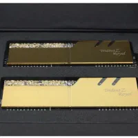32GB TridentZ Royal 4000mhz