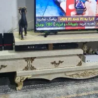 میز تلوزیون کاملا سالم شیک و به روز