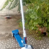 اسکوتر بچه گانه فلزی خوش رنگ و تمیز