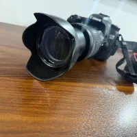 دوربین کنونd70