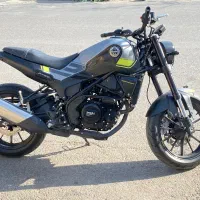 موتور سیکلت بنلی لئونچینو