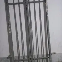 پنچره آهنی