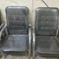 صندلی انتظار/میز جلوی مبل اداری/بنر مشاوراملاک