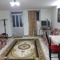 اجاره سوییت حیاط دار  میرزاجانی|اجارهٔ کوتاه‌مدت آپارتمان و سوئیت|چاف و چمخاله, |دیوار