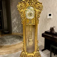 ساعت و سرویس تخت