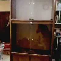 کتابخانه چهار طبقه بادوکمدپایین بسیار شیک وتمیز