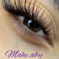 کاشت و اکستنشن مژه و کاشت و ترمیم ناخن و پدیکور پا