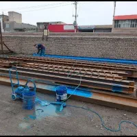 ضد زنگ تمام آهن آلات و سوله و دیوار های ساختمان