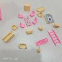 کلبه اسباب بازی با تمام قطعاتش|اسباب‌‌بازی|رودهن, |دیوار