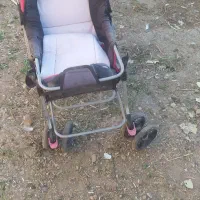 کالسکه کودک در حد نو