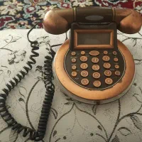 تلفن آنتیک|کلکسیون اشیاء عتیقه|نسیم‌شهر, |دیوار