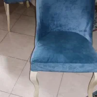 دو عدد صندلی