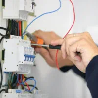 خدمات برق (برق کشی ساختمان)