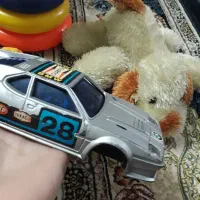 تعدادی اسباب بازی|اسباببازی بچه|اندیشه, اندیشه فاز ۱|دیوار