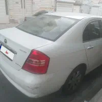 ماشین لیفان ۶۲۰.  ۱۸۰۰