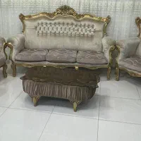 مبل ۷ نفره و همراه با میز ناهار خوری ۱۲ نفره