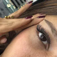 اکستنشن مژه و لیفتو لمینیت مژه و ابرو