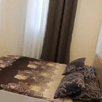 یک عدد تخت دونفره در حد