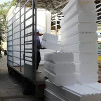 فروش ویژه فوم سقفی یونولیت و ورق بدون واسه|عمده‌فروشی|شیراز, سفیرشمالی|دیوار