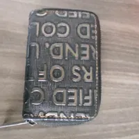 یک عددجاکارتی حاوی کارت بانکی وکارت ملی ب نام هژبر