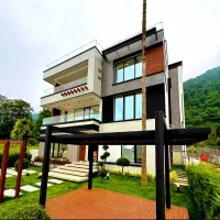 عمارت-نمامدرن-ویو360جنگل-استخر4فصل-4خواب-فول-مبله
