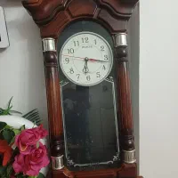 ساعت چوبی سالم