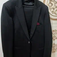 لباس کت وشلوار