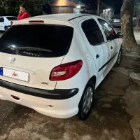 ماشین ۲۰۶ سفید