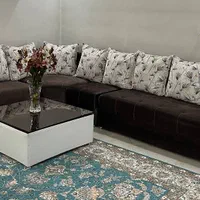 یک دست مبل و یک دست راحتی
