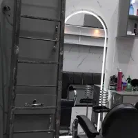 نردبان آهنی محکم و راحت|ابزارآلات|تهران, فلسطین (میدان انقلاب)|دیوار