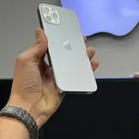 اپل iPhone 12 Max با حافظهٔ ۲۵۶ گیگابایت