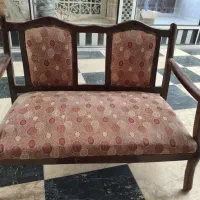 میز کامپیوتر و مبل دو نفره