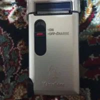 سه عدد ماشین ریش تراش