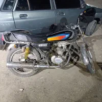 موتور هوندا پلاک قدیم سالم تمیز.