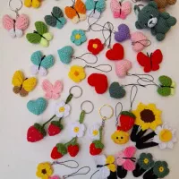 عروسک بافتنی و سرکلیدی|اسباب‌بازی بچه|باغستان, |دیوار