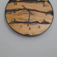 ساعت چوبی مدرن