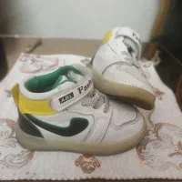 کتونی چراغدار