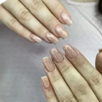 خدمات تخصصی کاشت ناخن